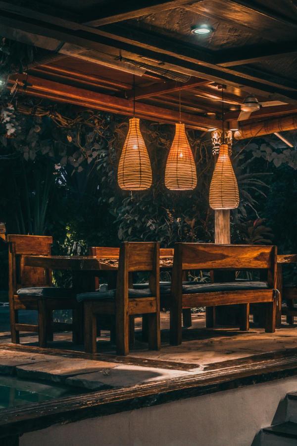 Villa Istimewa เซมินยัค ภายนอก รูปภาพ